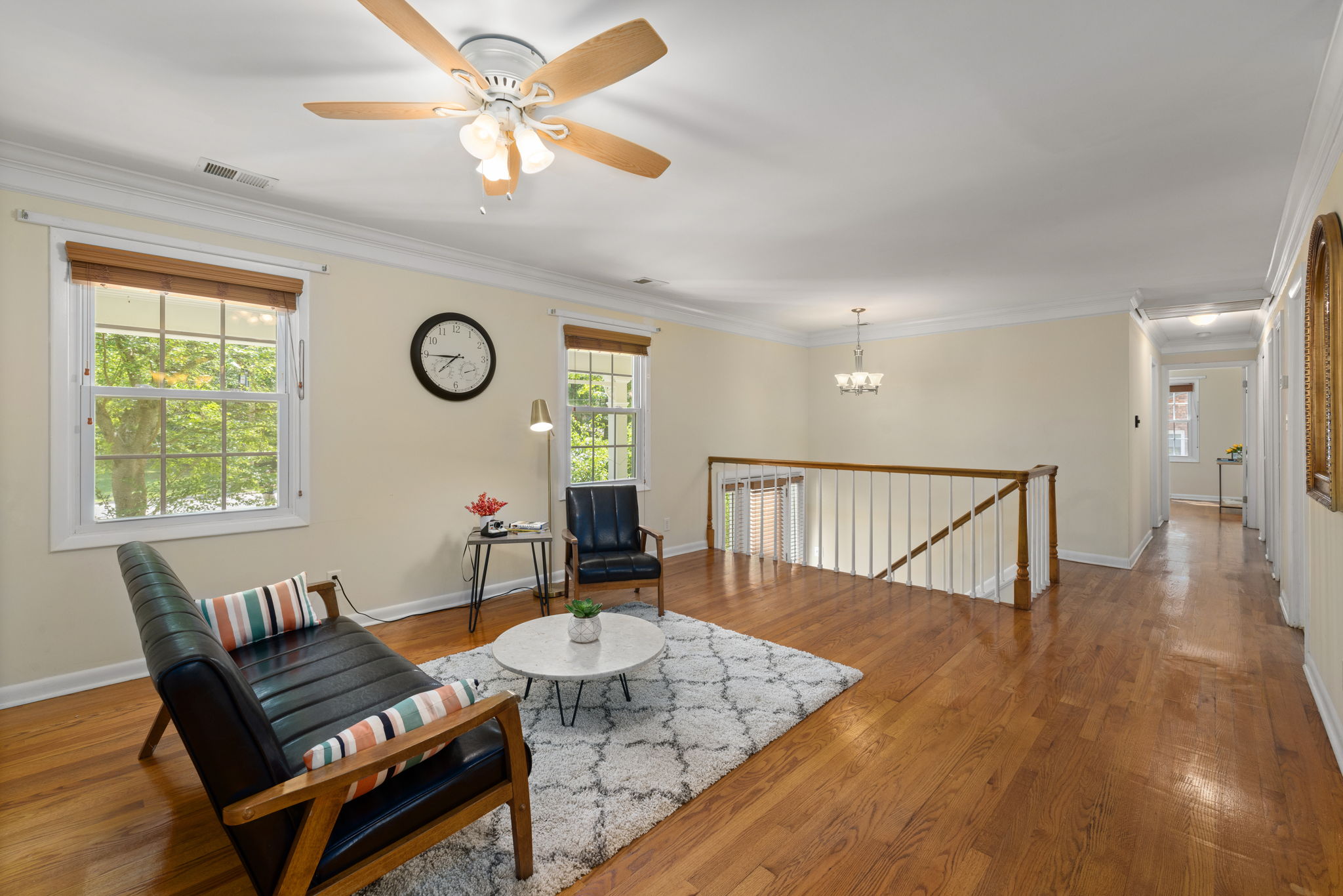 1102 Willow LivingRoom1